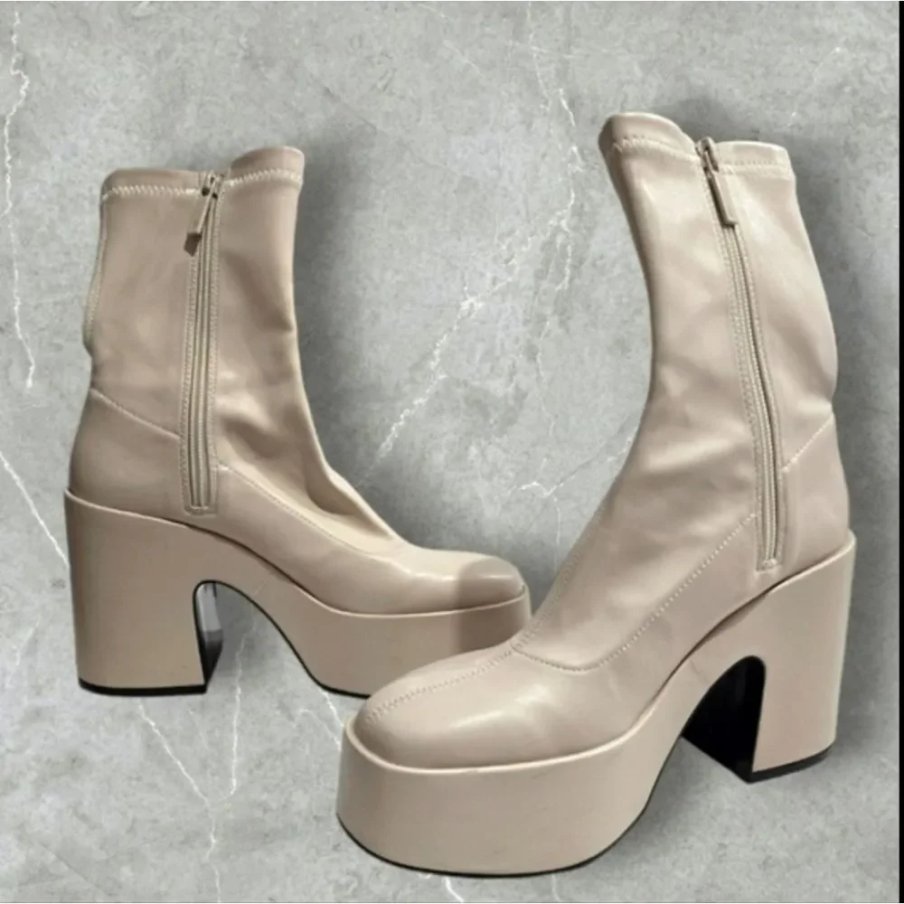 NEW- ZARA Women's Platform Heeded Ankle Boots